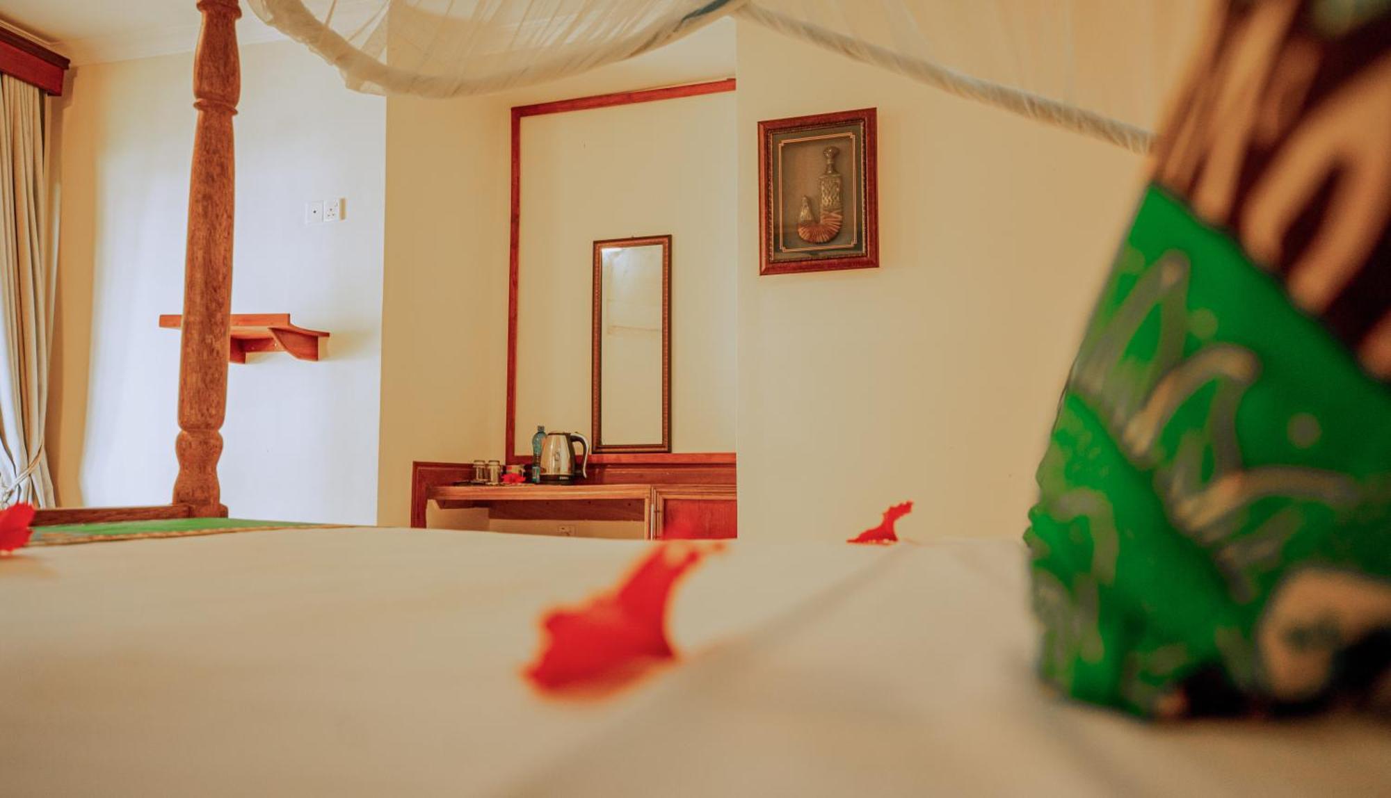 Sansi Kae Beach Resort Michamvi Kae Ngoại thất bức ảnh
