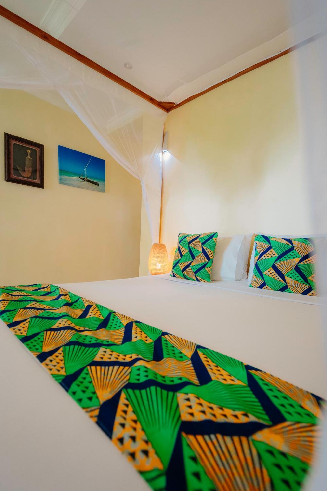 Sansi Kae Beach Resort Michamvi Kae Ngoại thất bức ảnh