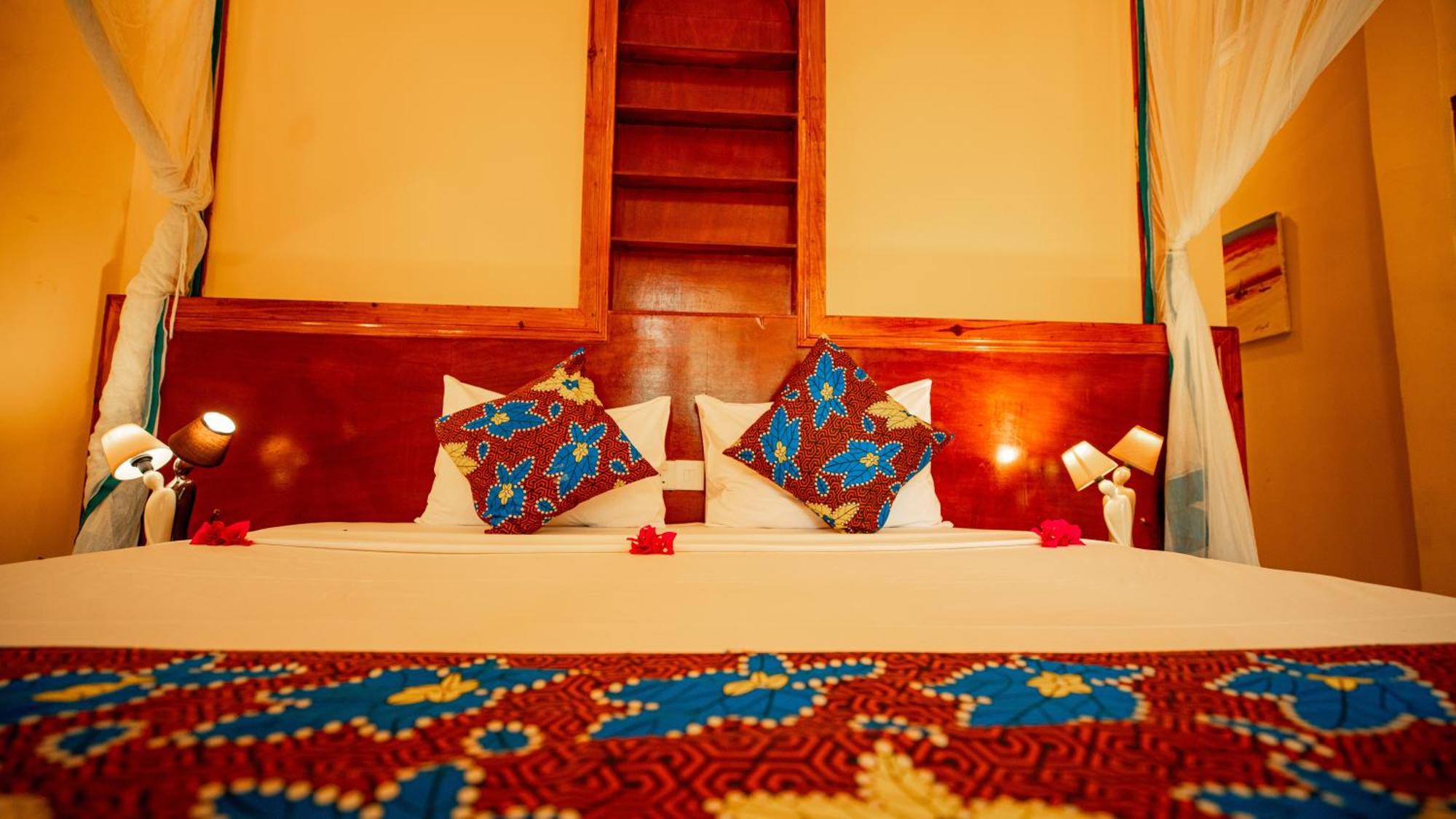 Sansi Kae Beach Resort Michamvi Kae Ngoại thất bức ảnh