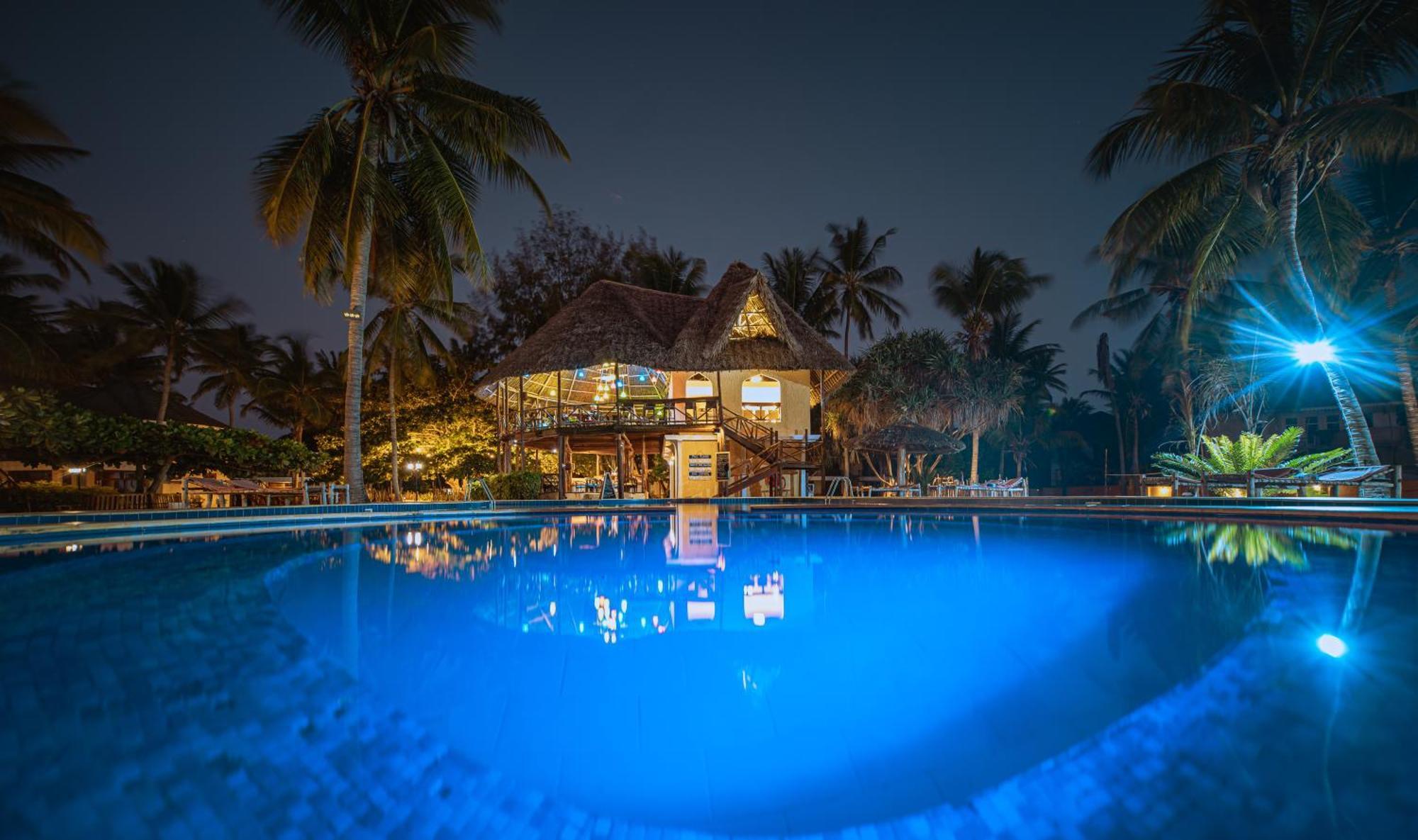 Sansi Kae Beach Resort Michamvi Kae Ngoại thất bức ảnh
