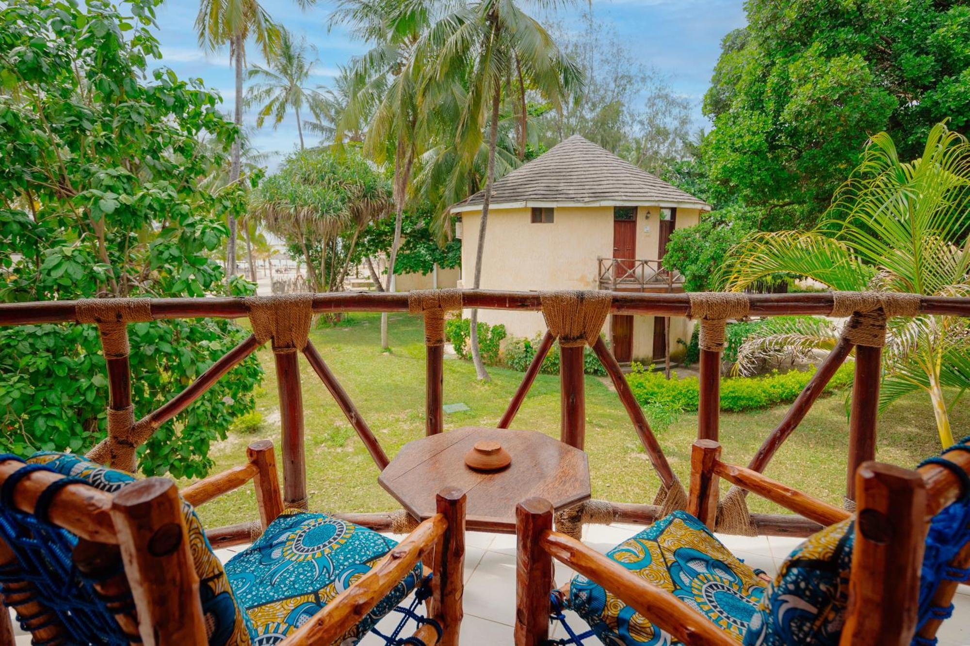 Sansi Kae Beach Resort Michamvi Kae Ngoại thất bức ảnh