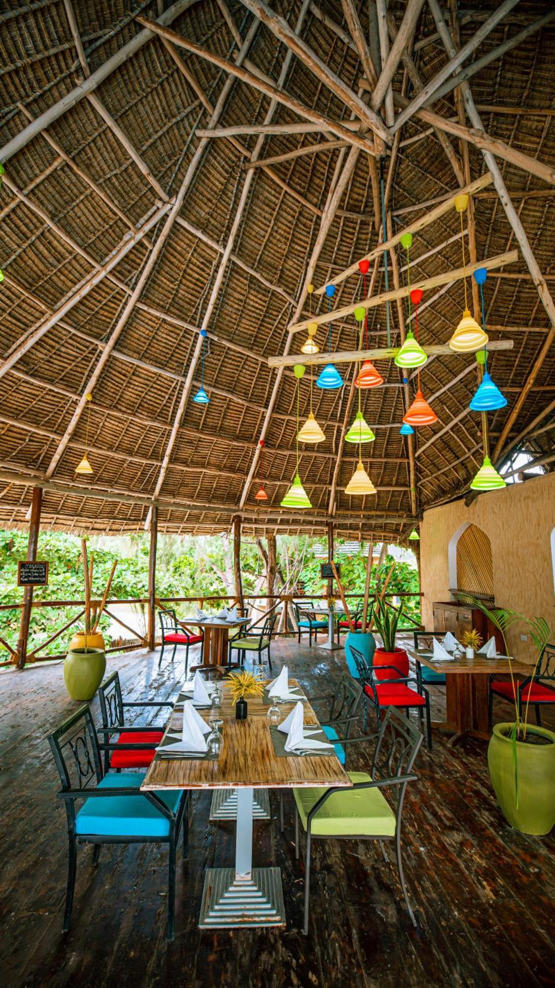 Sansi Kae Beach Resort Michamvi Kae Ngoại thất bức ảnh