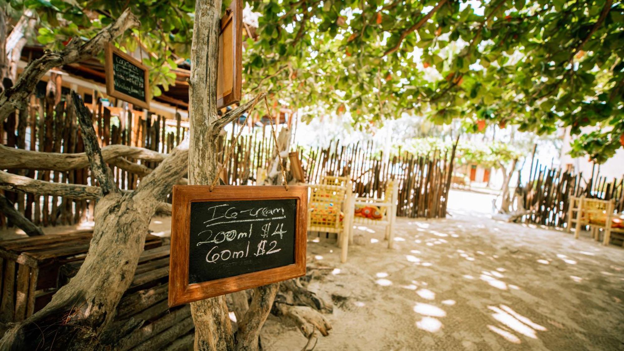 Sansi Kae Beach Resort Michamvi Kae Ngoại thất bức ảnh