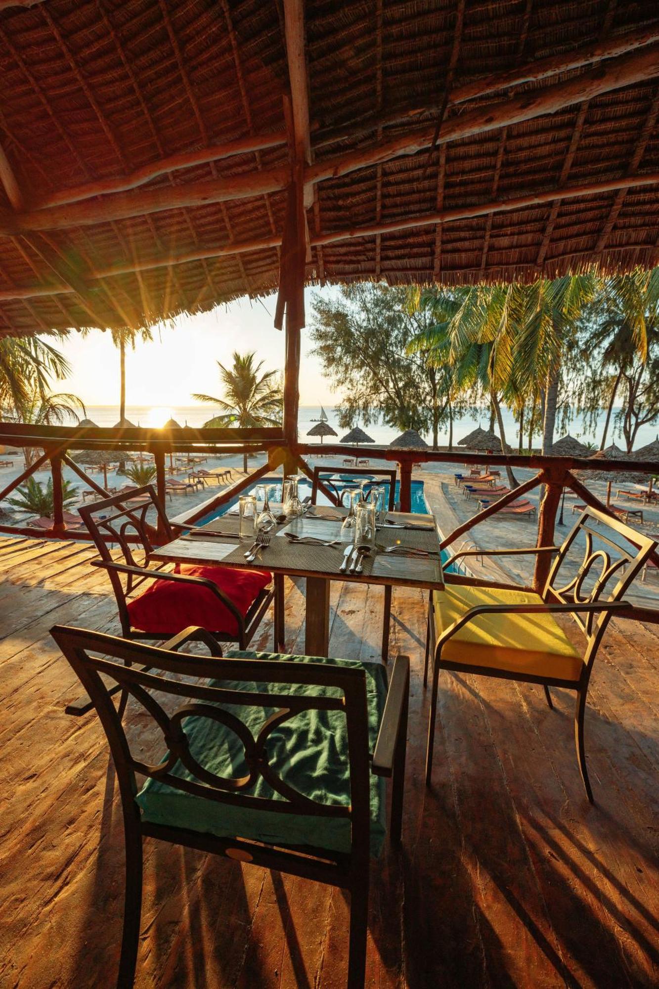 Sansi Kae Beach Resort Michamvi Kae Ngoại thất bức ảnh